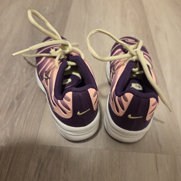 Nike Air Pro Max Kids Purple Green Sneakers Size 13 c - Picture 3 of 4